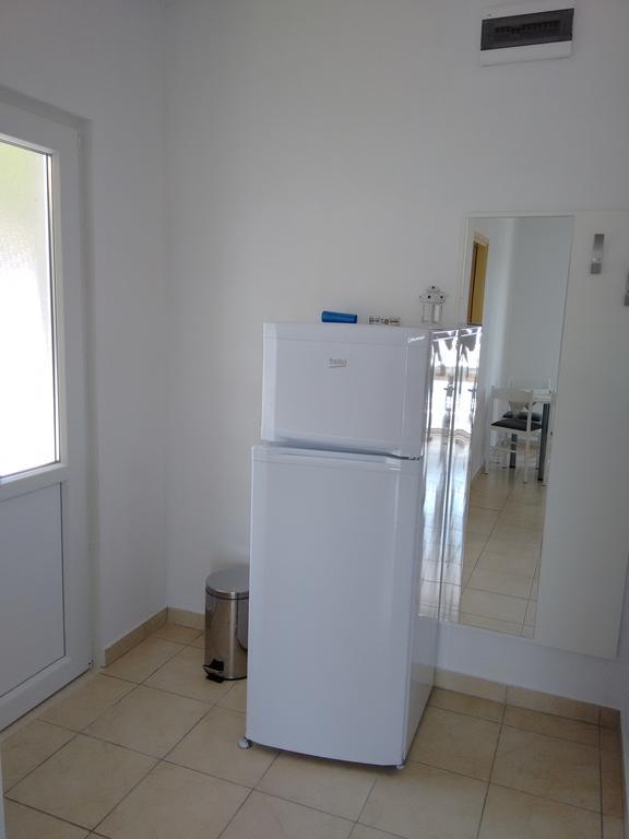 Apartments Vukas Lumbarda Extérieur photo
